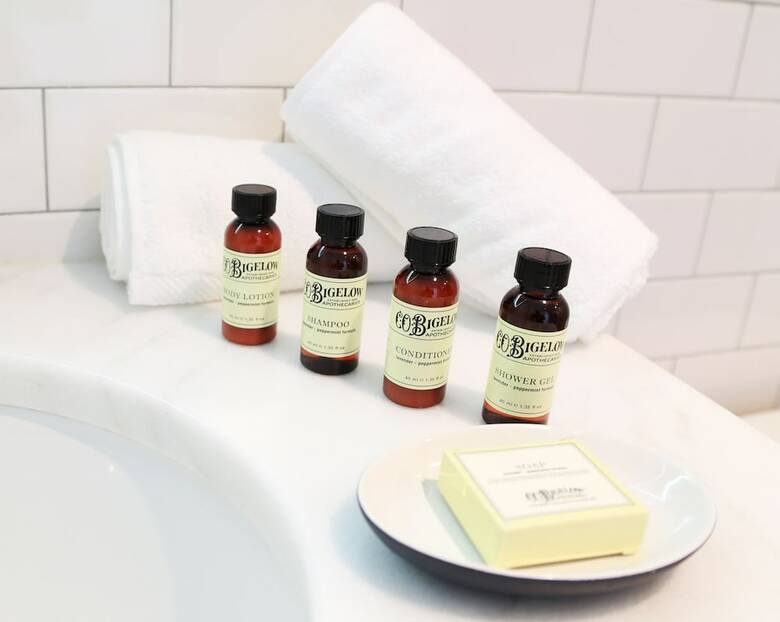 Urbanica The Meridian Hotel