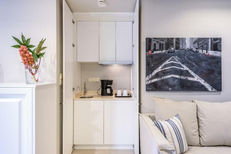 Hotel Candia Suites & Rooms