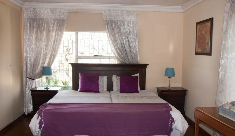 Phokeng Gardens Bed And Breakfast