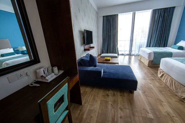 Hotel Club Waskaduwa Beach Resort & Spa