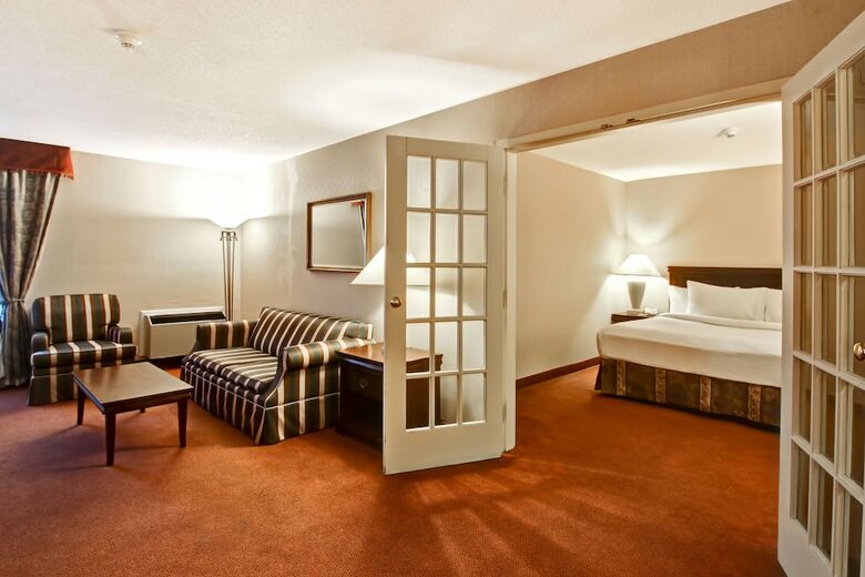 Hotel Inn Of Waterloo And Conference Centre