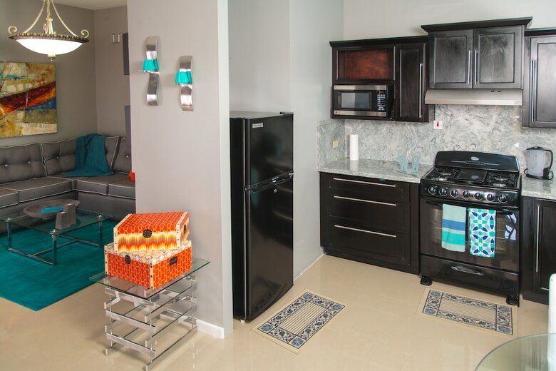 Skyview Manor Guest Apartments