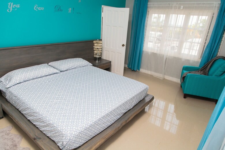 Skyview Manor Guest Apartments