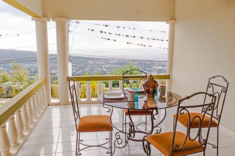 Skyview Manor Guest Apartments