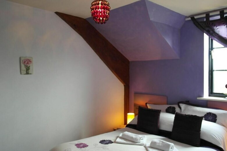 Posada The Crown Lodge And Restaurant