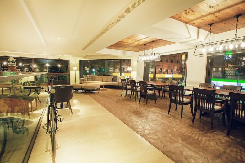 Hotel Inn By The Village