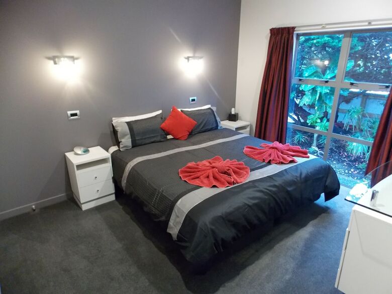 De Vine Martinborough 26 Cologne St