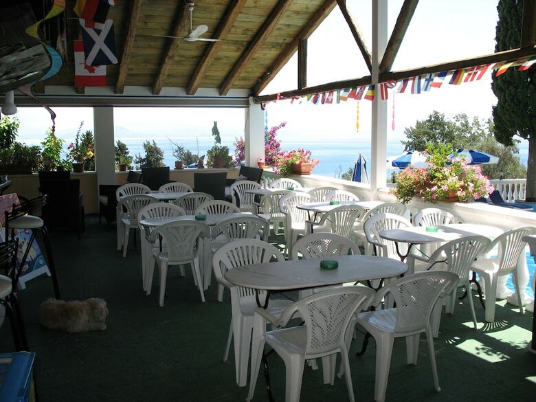 Aparthotel Andromaches Holiday Apartments