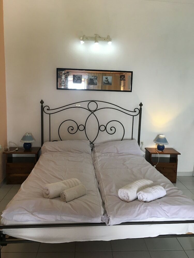 Aparthotel Andromaches Holiday Apartments