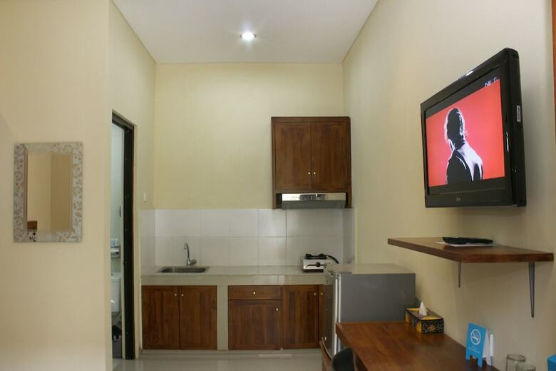 Hotel Airy Denpasar Barat Pura Demak 4 Bali