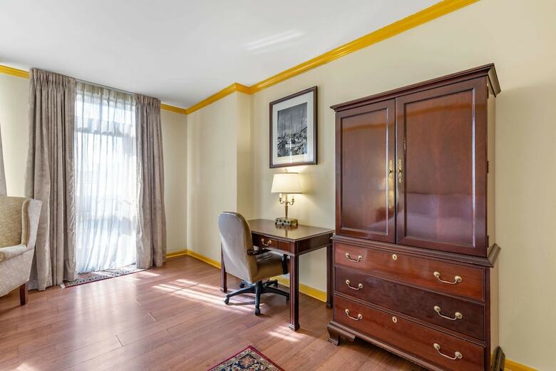 Admiral Fell Inn, Ascend Hotel Collection