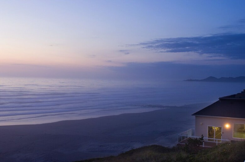 Elizabeth Oceanfront Suites, Ascend Hotel Collection