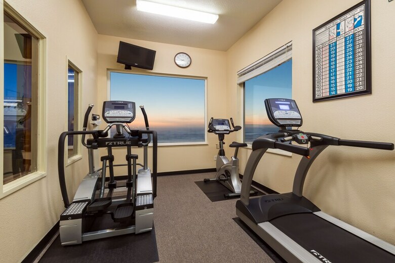 Elizabeth Oceanfront Suites, Ascend Hotel Collection
