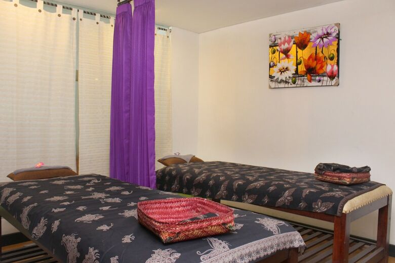 Hotel Airy Legian Troppo Zone 8 Kuta Bali