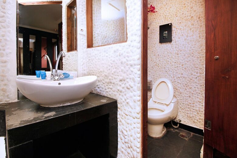 Hotel Airy Cikarang Singaraja Bekasi