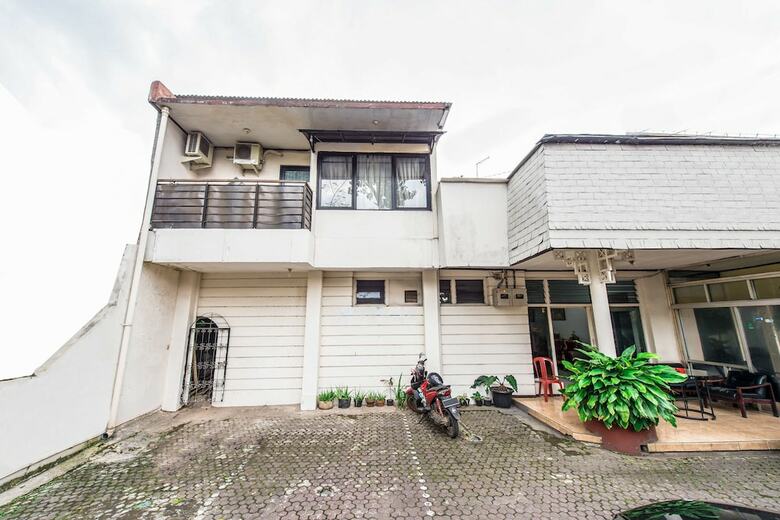 Hotel Airy Eco Cicendo Dr. Rum 12 Bandung
