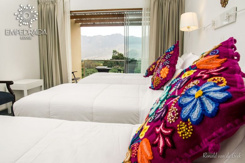 Hotel Empedrada Lodge
