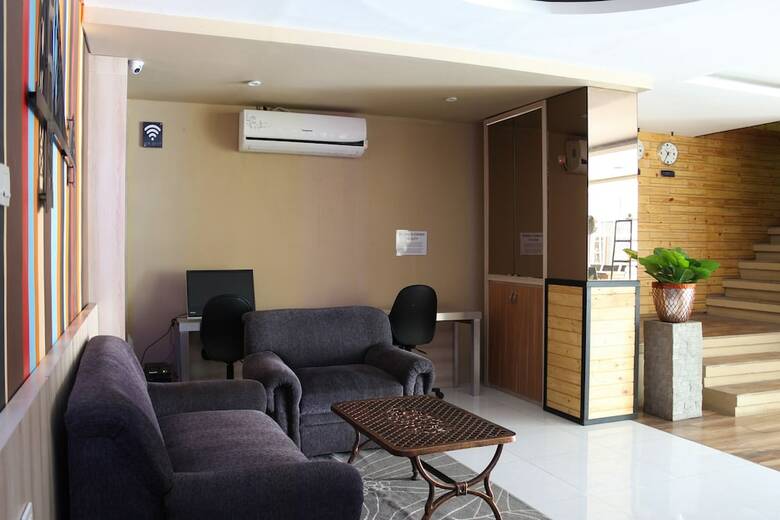 Hotel Airy Gubeng Kalimantan Surabaya