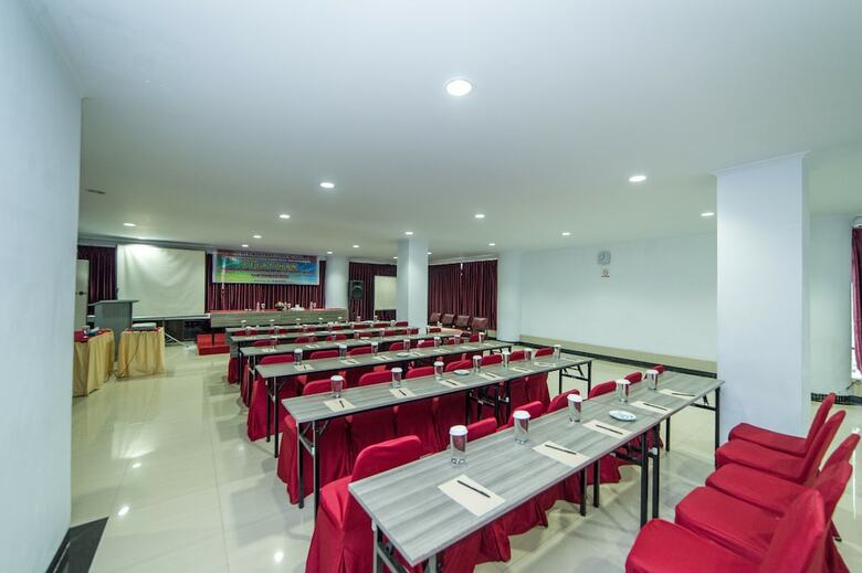 Hotel Airy Ratu Indah Ratulangi 17 Makassar