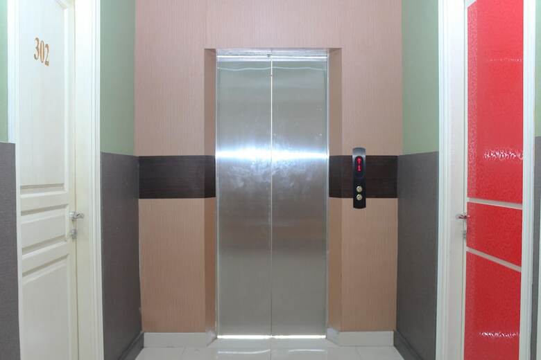 Hotel Airy Syariah Bandara Juanda Sidoarjo