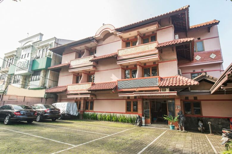 Hotel Airy Eco Regol Bkr 75 Bandung