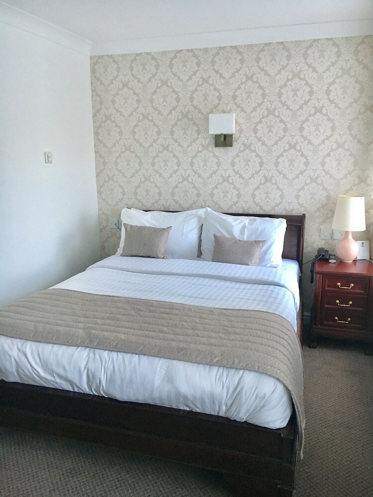 Best Western Normanton Park Hotel