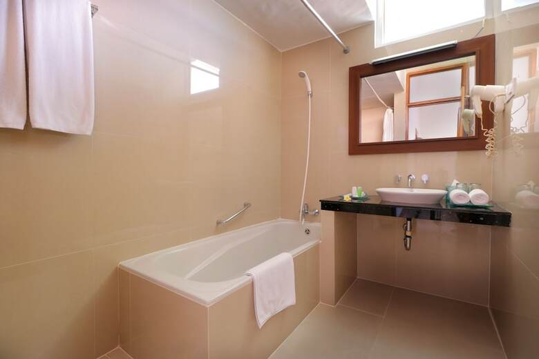Hotel Adi Dharma Cottages