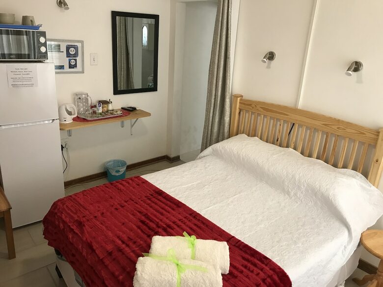 Hotel Blue Crane
