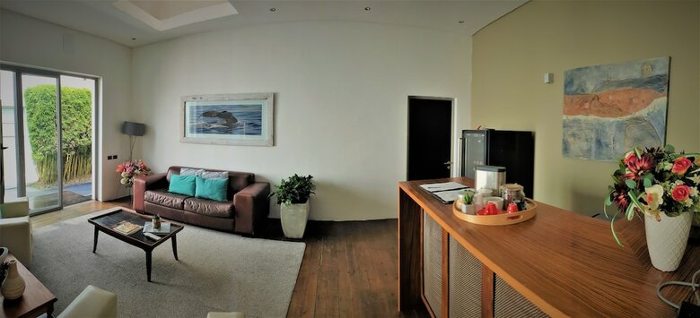 Hotel Dunkley House