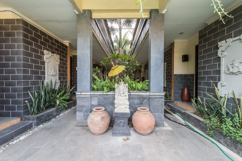 Hotel Airy Jimbaran Taman Mulia 8 Bali