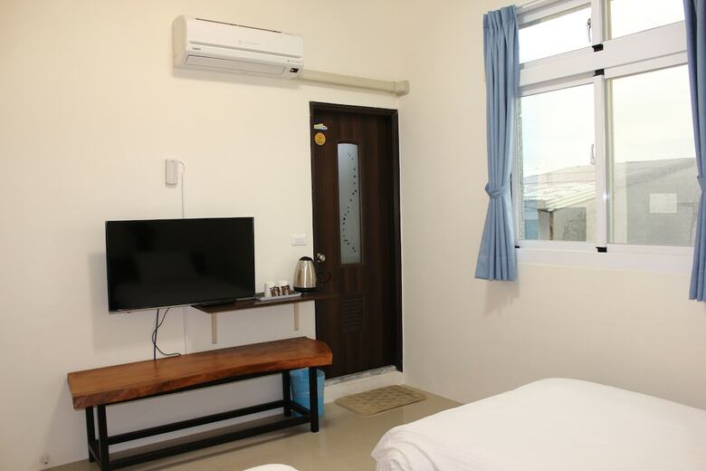 Hotel Little Bed And Breakfast