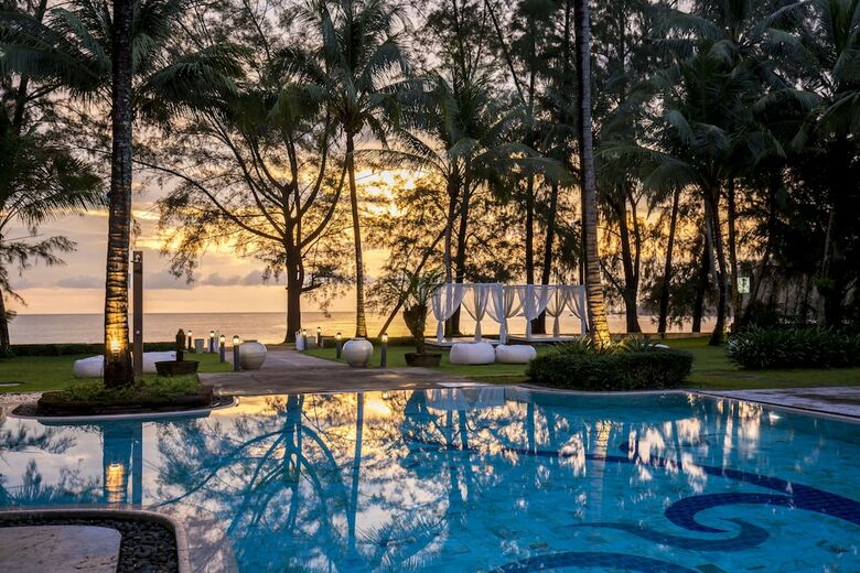 Hotel X2 Khao Lak Anda Mani Resort