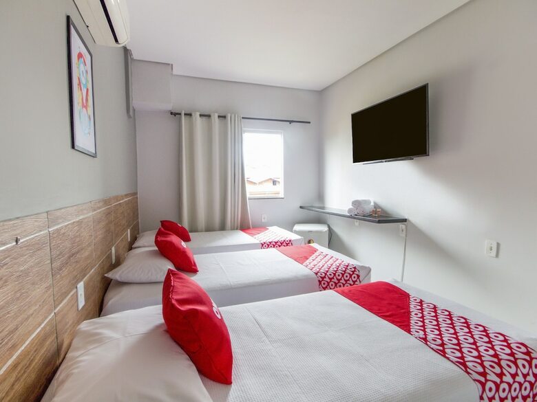 Oyo Colorado Palmas Hotel