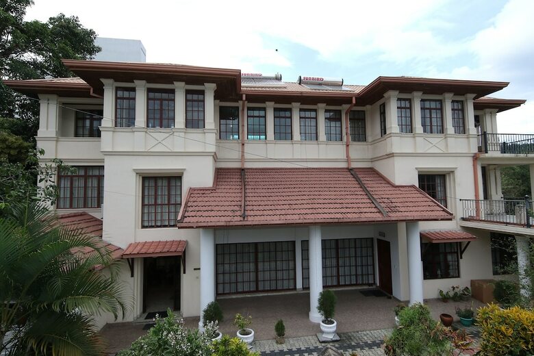 King Of Kandy Hotel