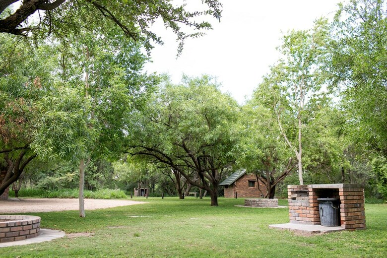 Woodlands Stop Over And Lodge