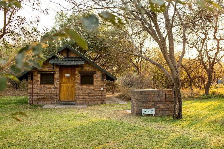 Woodlands Stop Over And Lodge