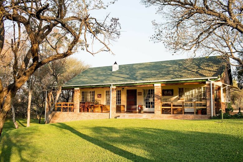 Woodlands Stop Over And Lodge