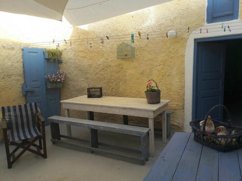 Bed & Breakfast Emmantina Houses