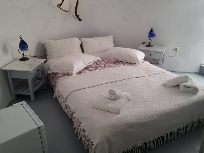 Bed & Breakfast Emmantina Houses