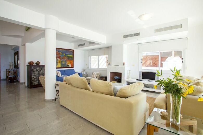 Meneou Beachfront Villa Sunset