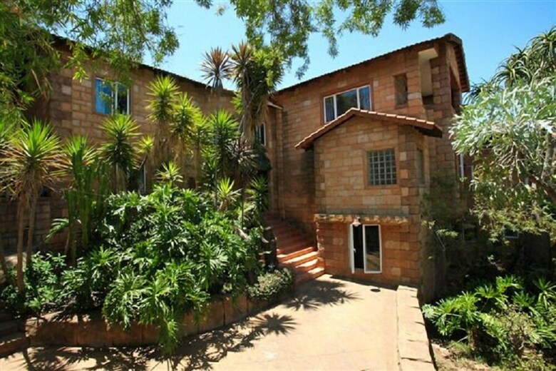 Bed & Breakfast Ikhaya Guest House