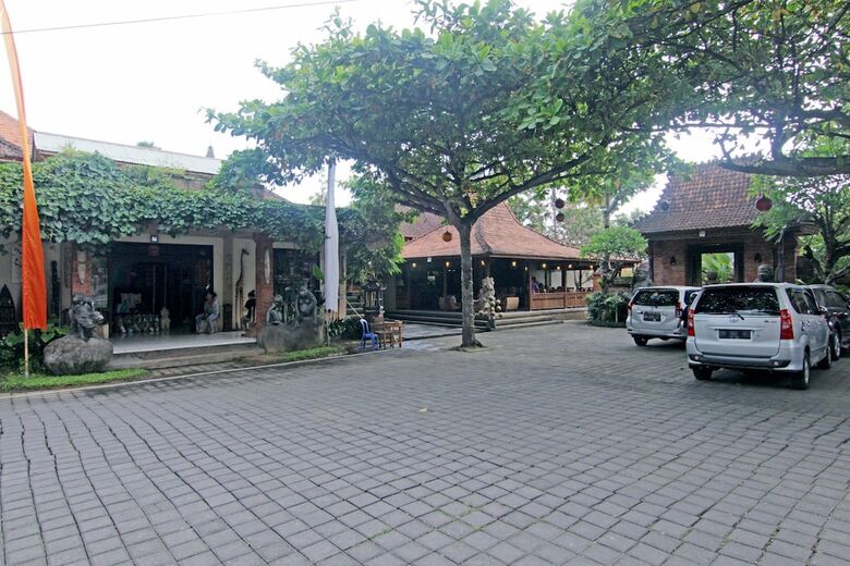 Hotel Zen Premium Ubud Pengosekan 2