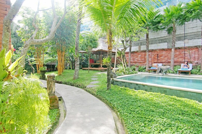 Hotel Zen Premium Ubud Pengosekan 2