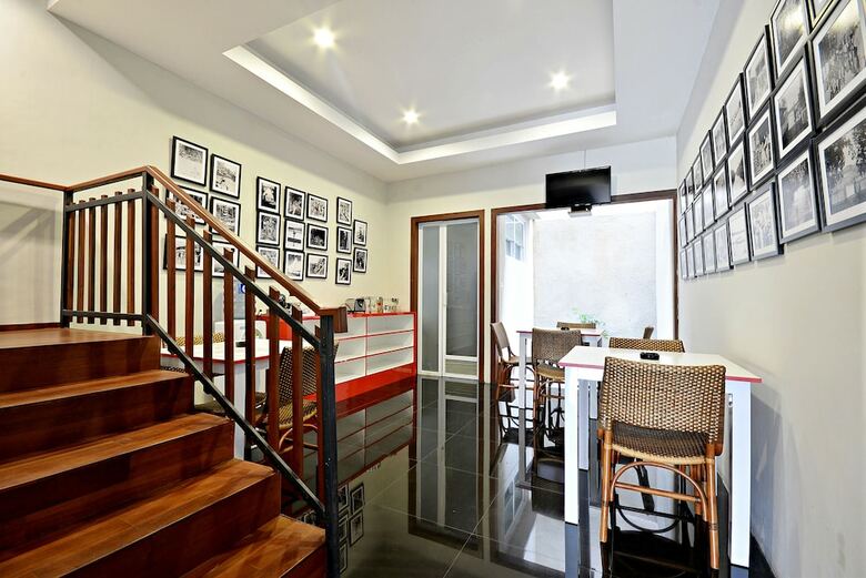 Hotel Zen Premium Kemang Pejaten