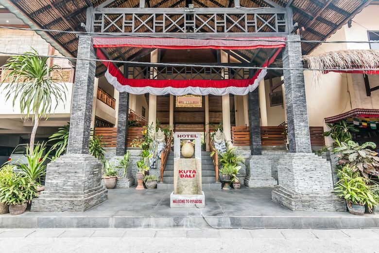Hotel Zen Rooms Kuta Flora