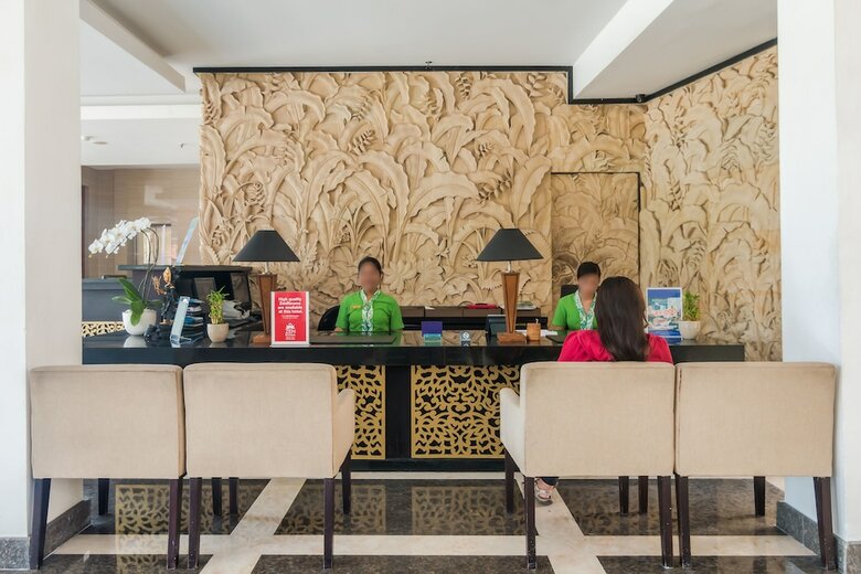 Hotel Zen Rooms Raya Kuta 3