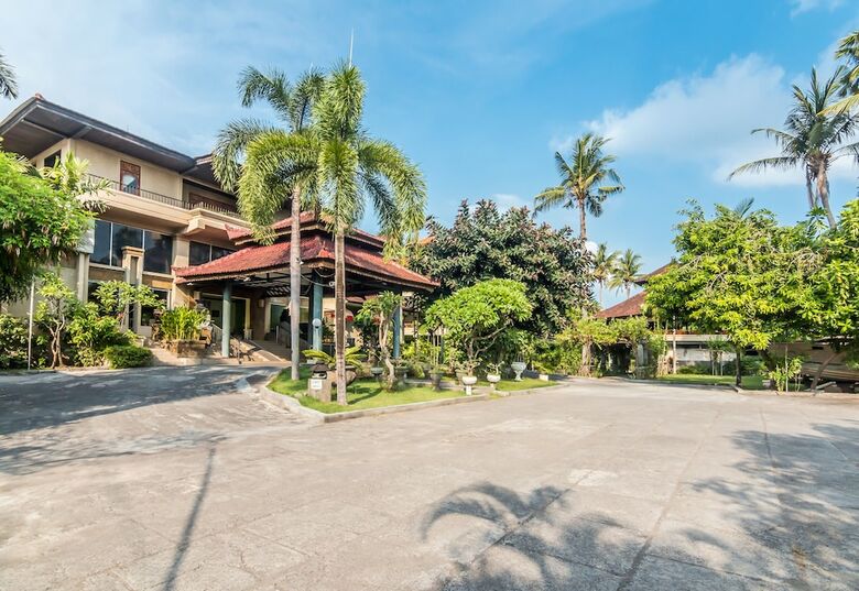 Hotel Zen Rooms Kuta Jenggala Beach