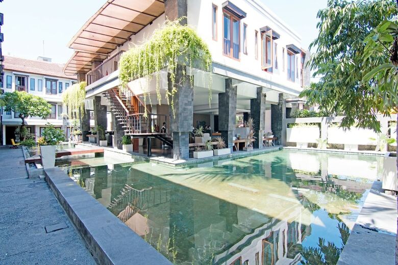 Hotel Zen Premium Padma 2 Legian