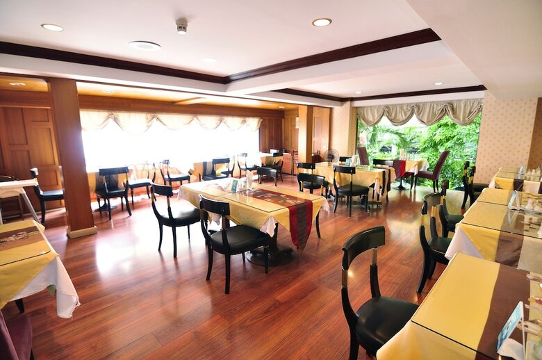 Hotel Zen Premium Silom Soi 22