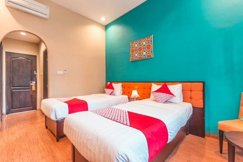 Capital O 1662 Ole Suites Hotel
